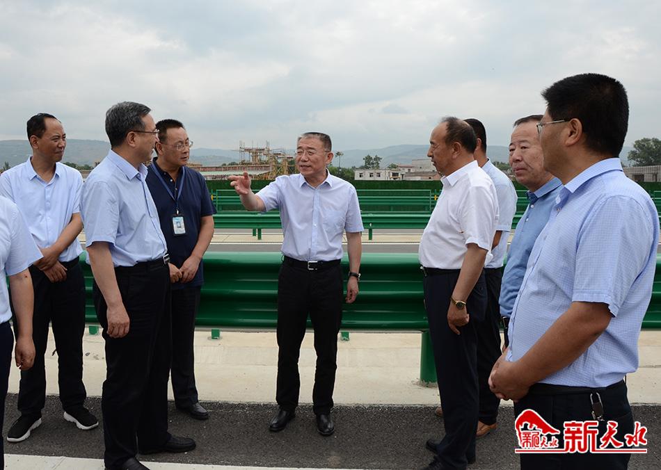 7月22日,天水市委书记王锐带领市直有关部门和秦州区,麦积区负责人